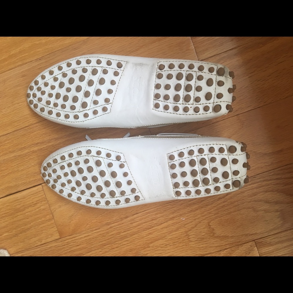 Tod's white loafers (driving shoes) - Picture 2 of 8